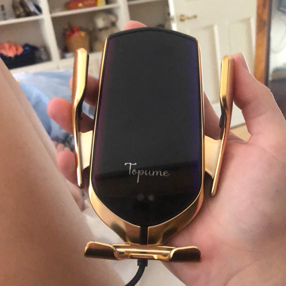 Topume motion detected phone charging car mount